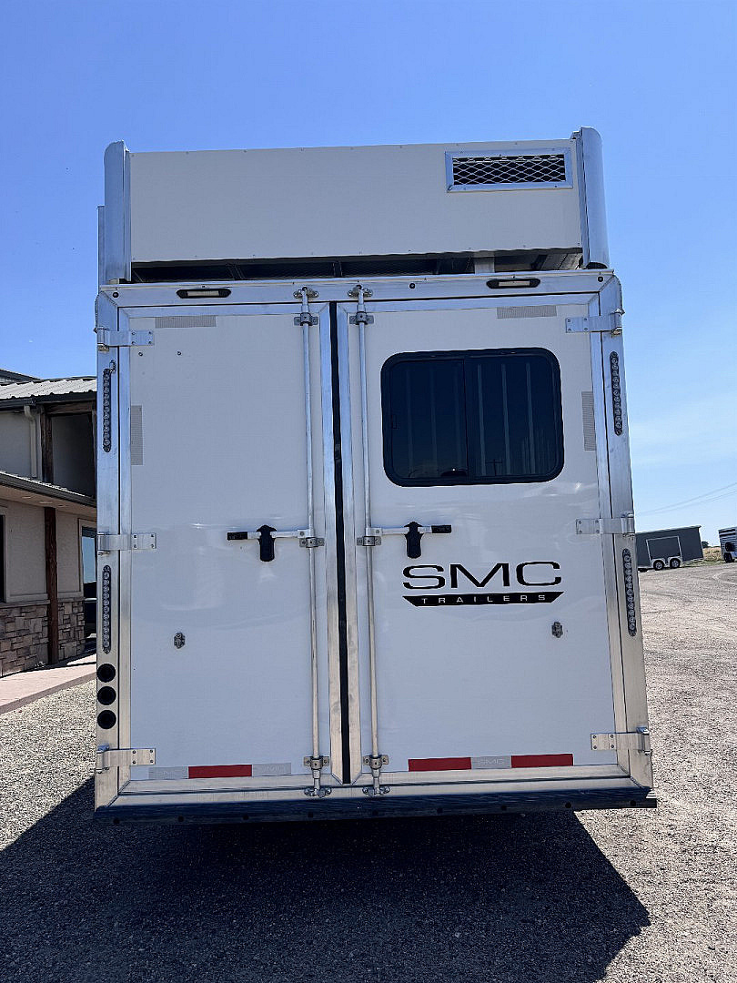 2025 SMC LARAMIE photo 3