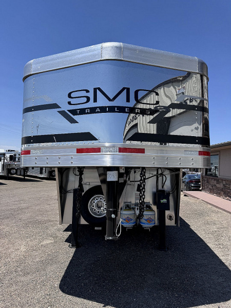 New 2025 SMC LARAMIE 3H Horse Trailer