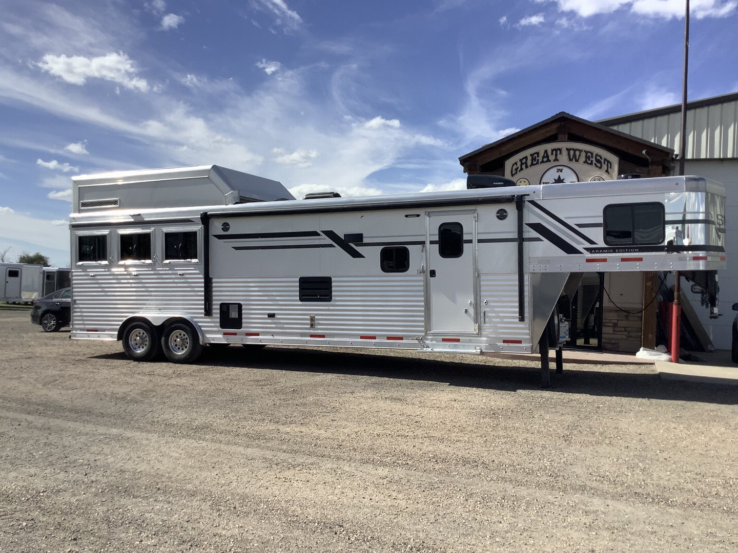 2025 SMC LARAMIE