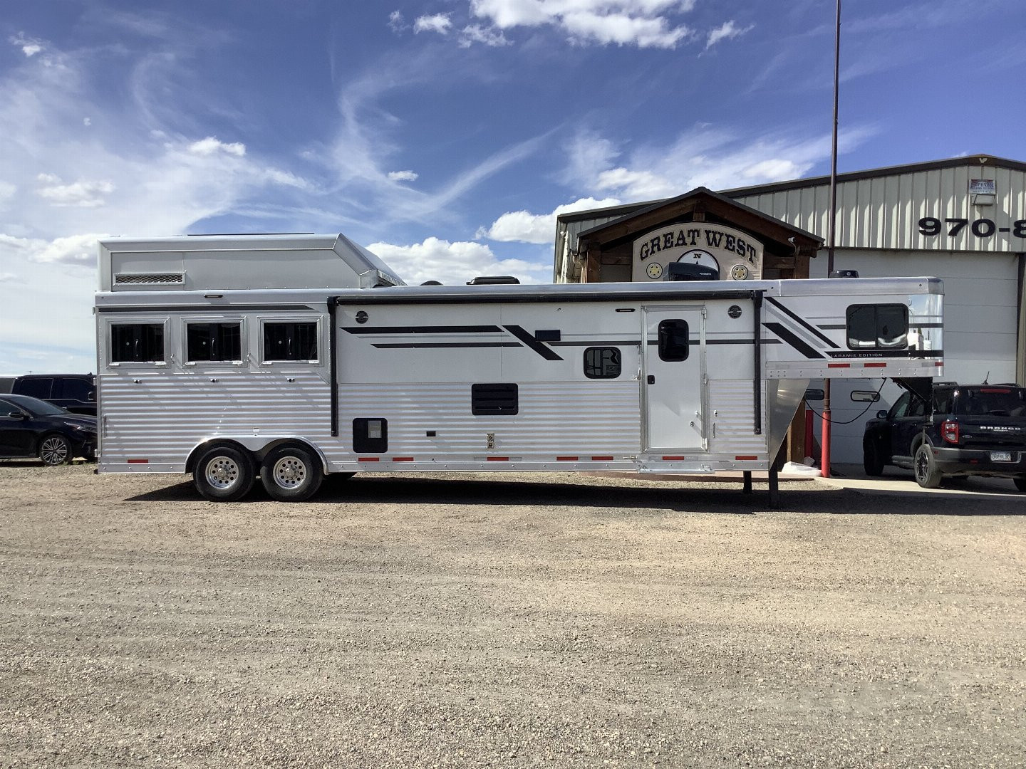 2025 SMC LARAMIE photo 2