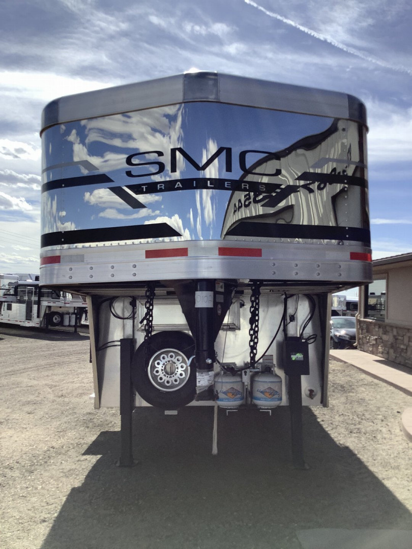 2025 SMC LARAMIE photo 8