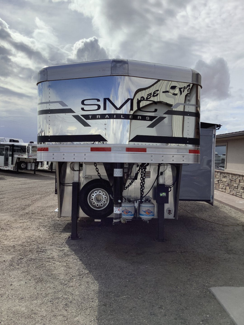 2025 SMC LARAMIE photo 8