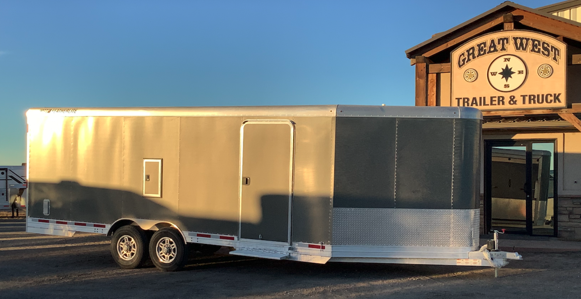 New 2024 Featherlite Trailers 4926 PERFECTFIT Tri-sport Trailer