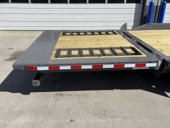 New 2025 Midsota STWBHB26-GN Tilt Trailer