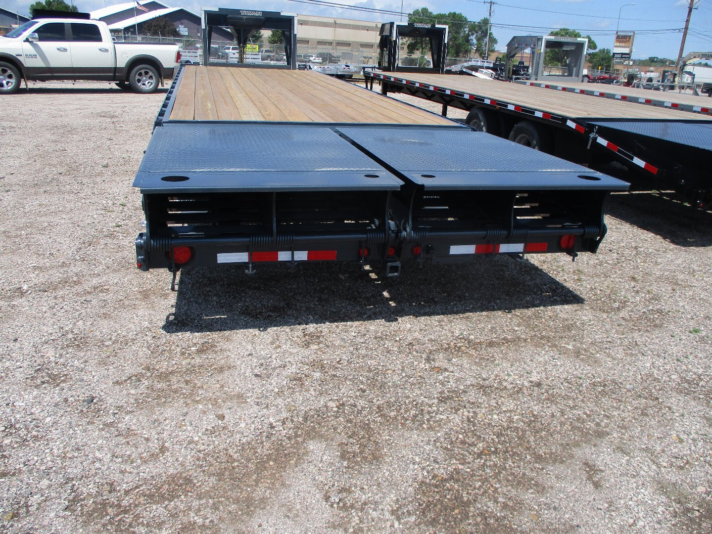 New 2025 Titan Trailer FLATBED Flatbed Trailer 8'6 X 30