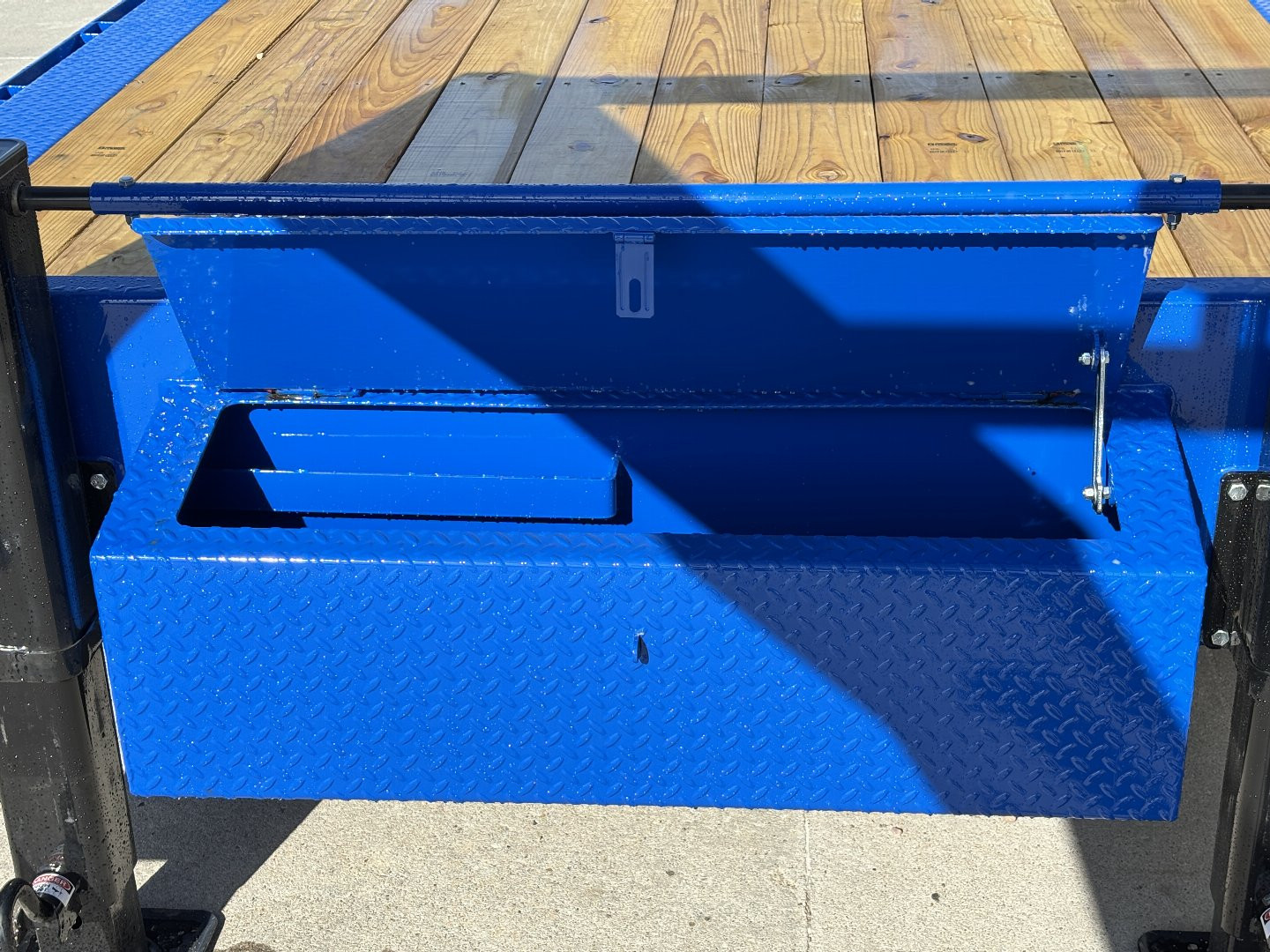 New 2025 Midsota TBWB26-GN Tilt Trailer