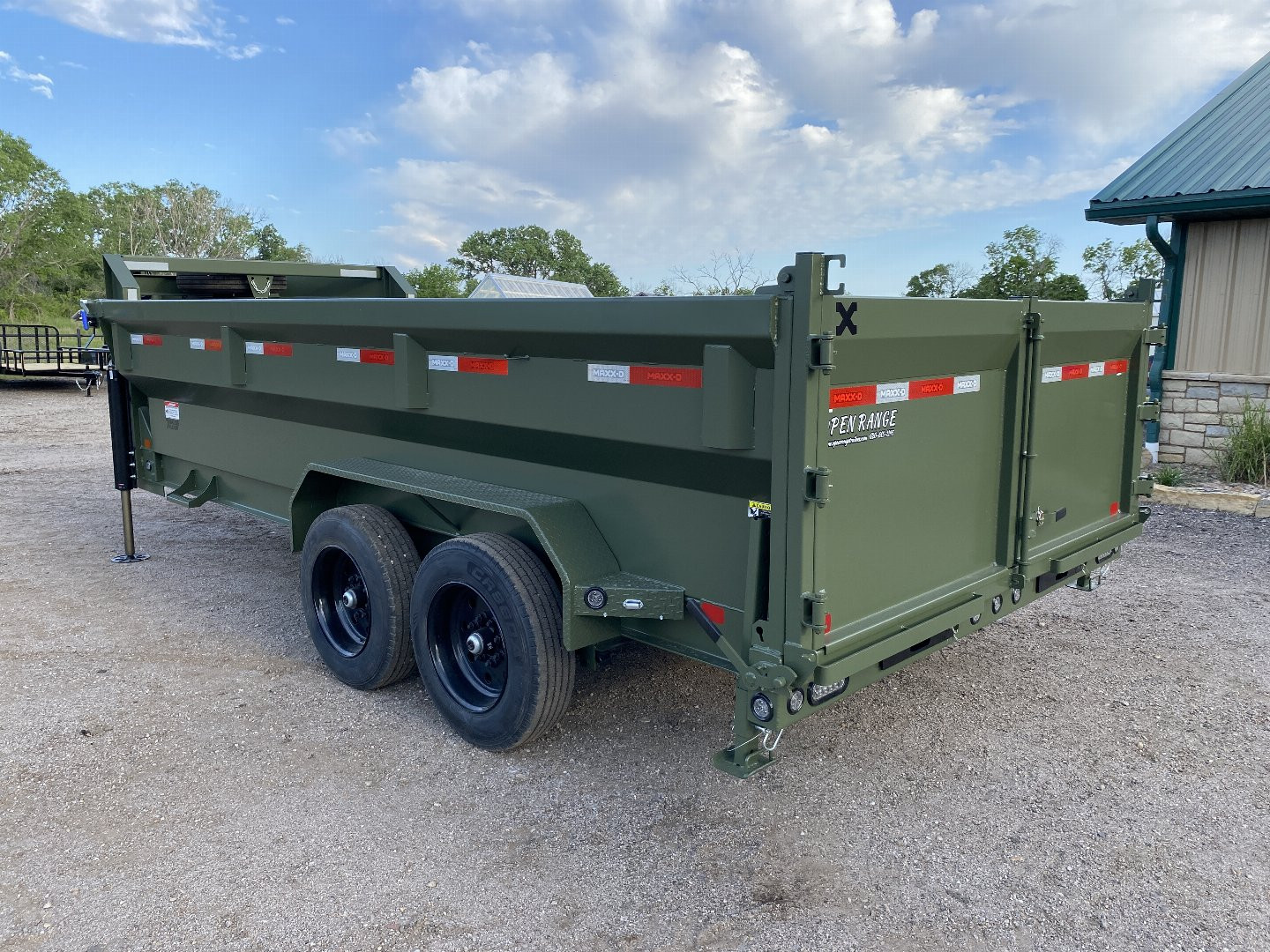 New 2026 MAXX-D DJX Dump Trailer 83x16 GN