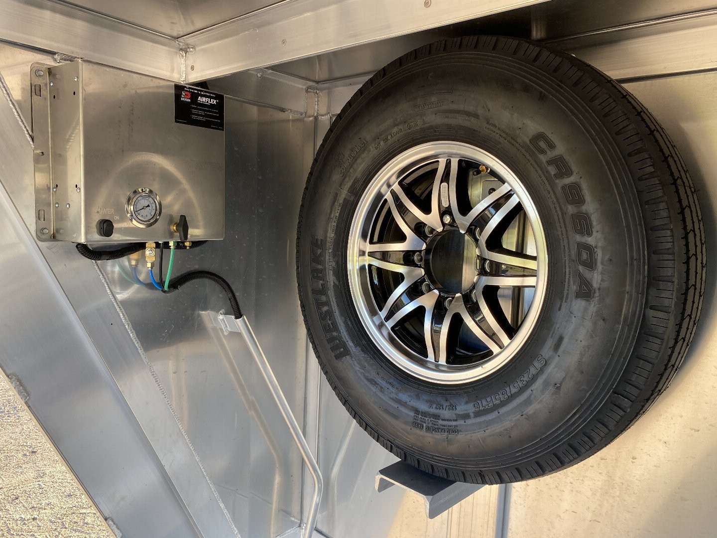 New 2025 Cimarron Showstar 10 Pen Comfort Package