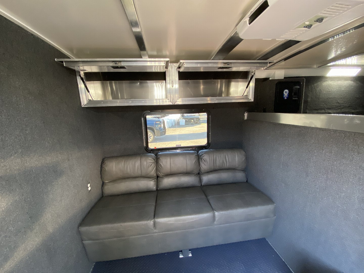 New 2025 Cimarron Showstar 10 Pen Comfort Package