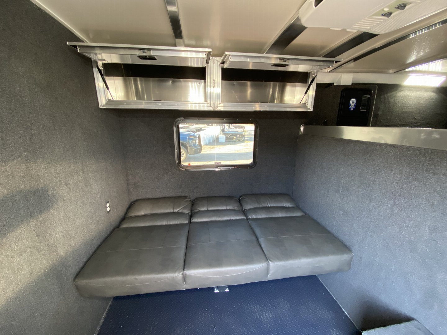 New 2025 Cimarron Showstar 10 Pen Comfort Package