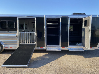 New 2025 Cimarron Showstar 10 Pen Comfort Package