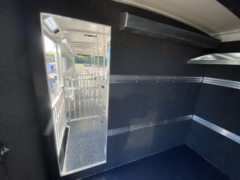 New 2025 Cimarron Showstar 10 Pen Comfort Package