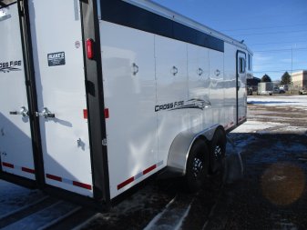 New 2025 Logan Coach Crossfire Horse Trailer 4 Horse