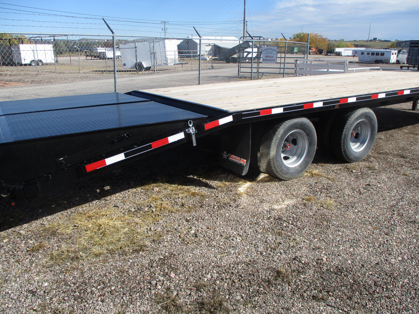 New 2025 Titan Trailer Flatbed Trailer 8'6 X 30