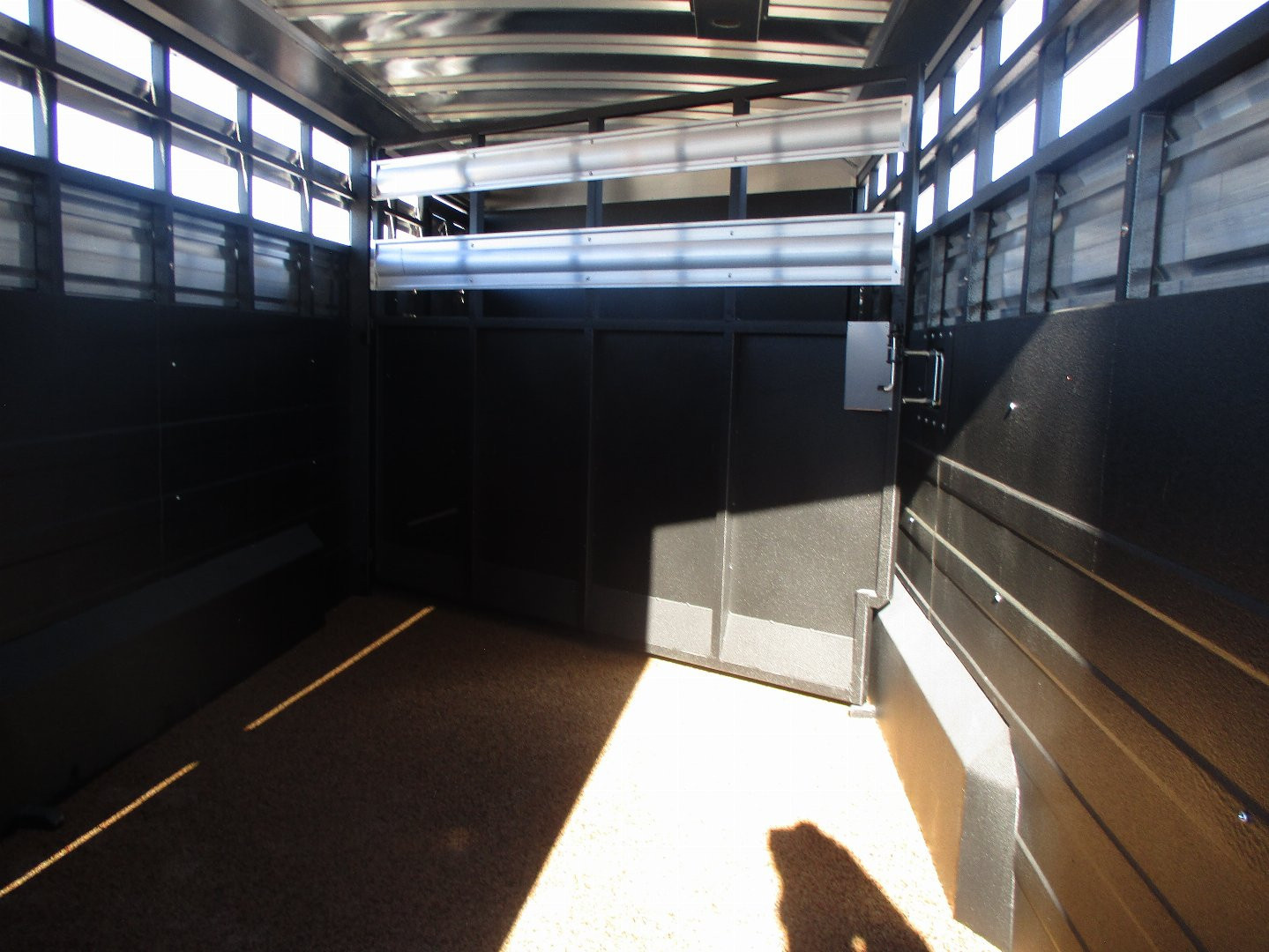 New 2025 Logan Coach Stock / Stock Combo Trailer 7'3 X 26