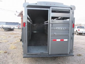 New 2025 Titan Trailer Stock / Stock Combo Trailer 6'8 X 30