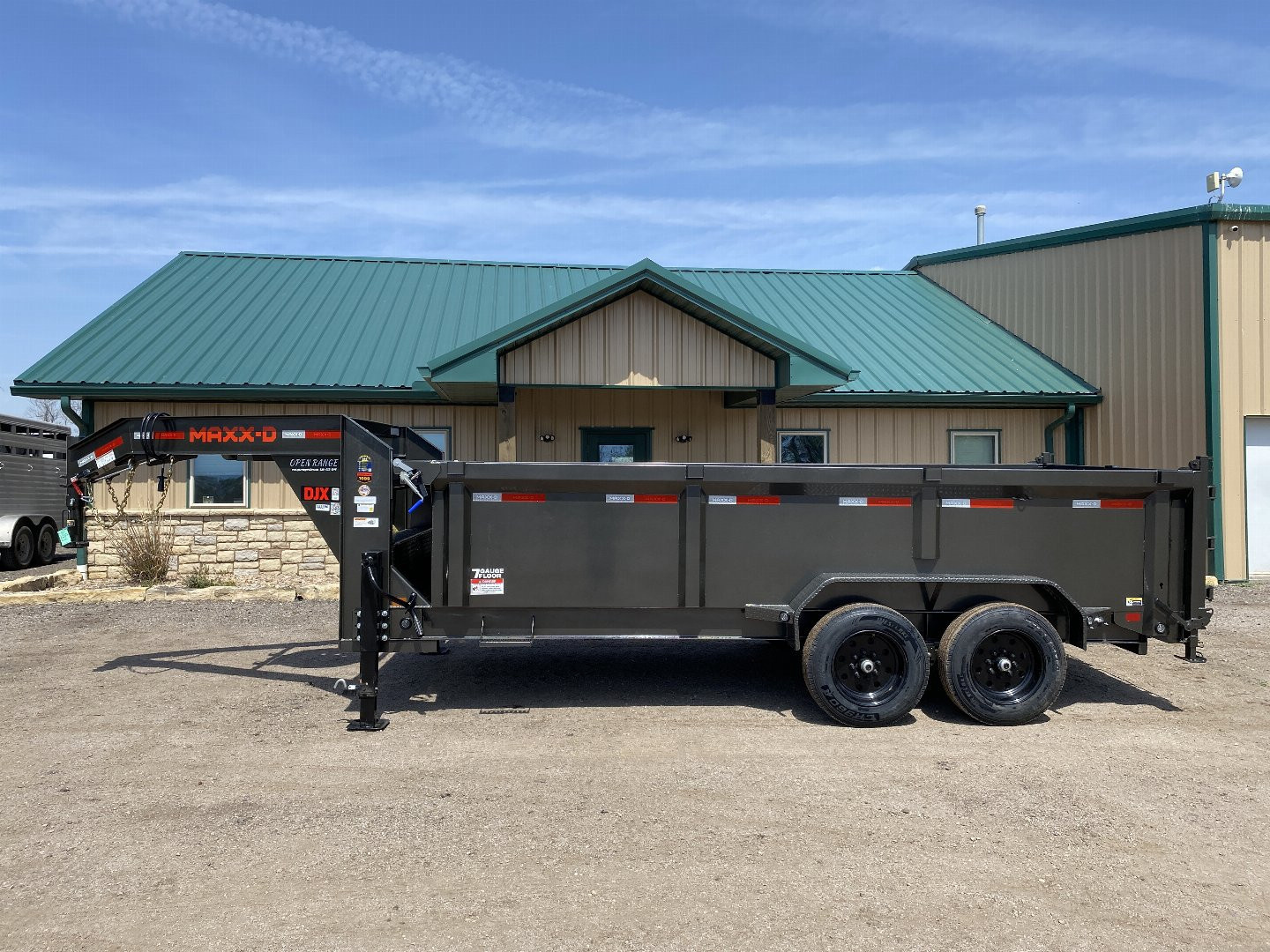 New 2025 MAXXD 83x16 Dump Trailer