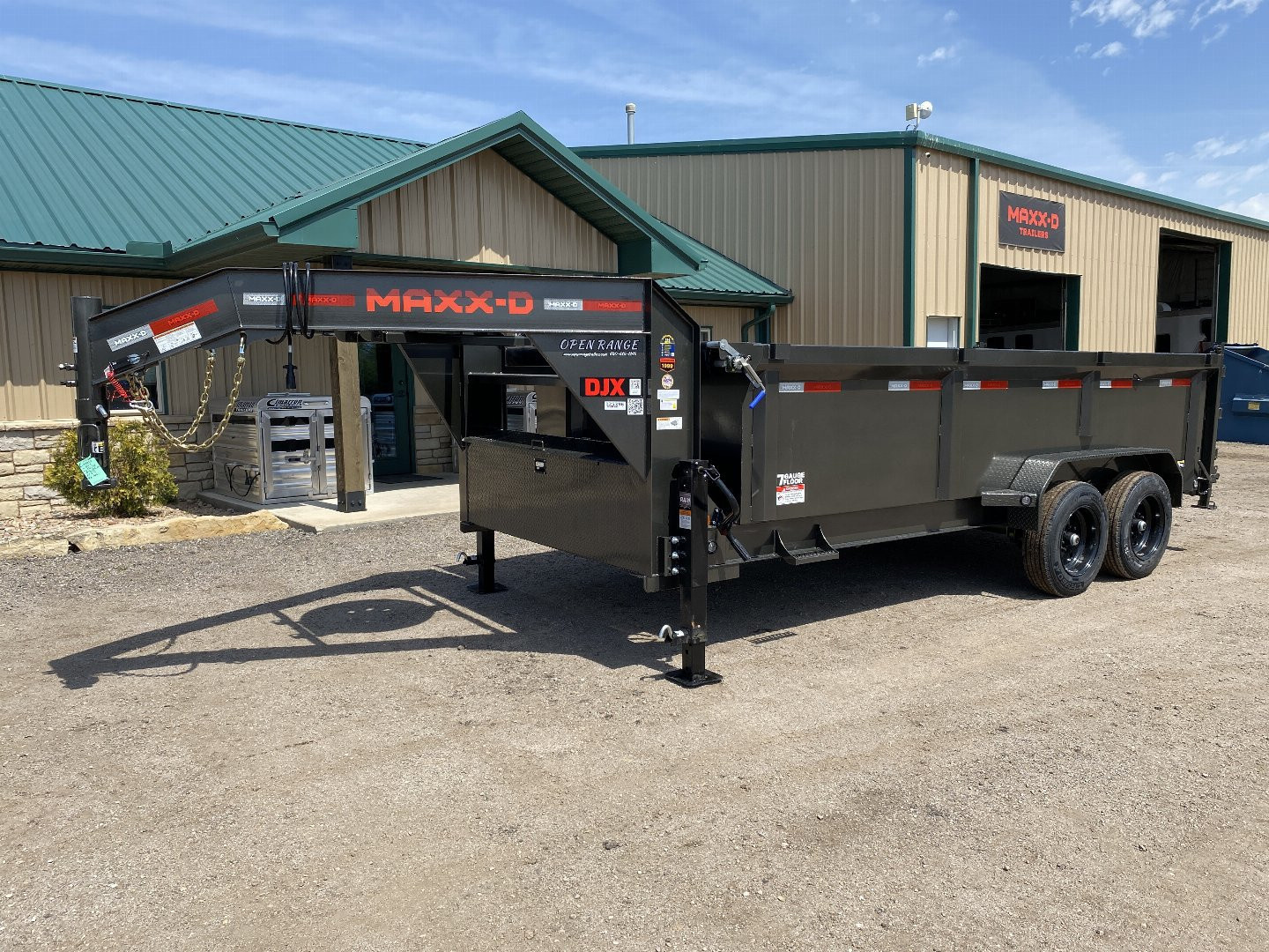 New 2025 MAXXD 83x16 Dump Trailer