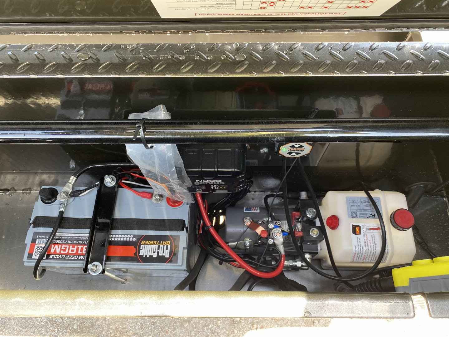 New 2025 MAXXD 83x16 Dump Trailer