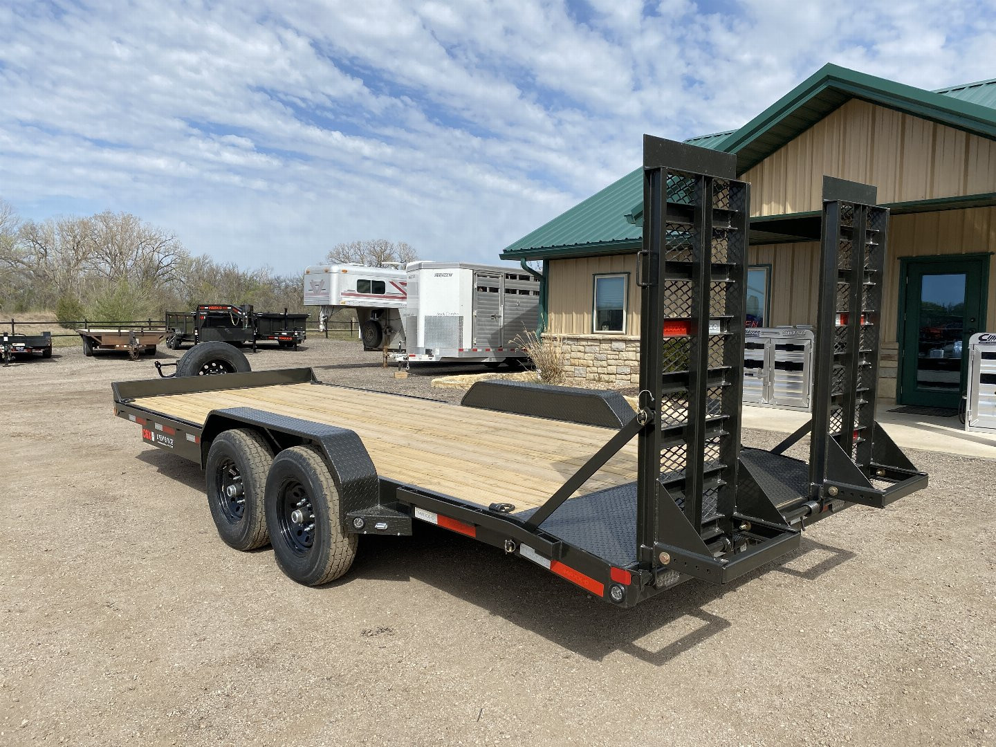 New 2025 MAXXD C6X Equipment Trailer 83x20