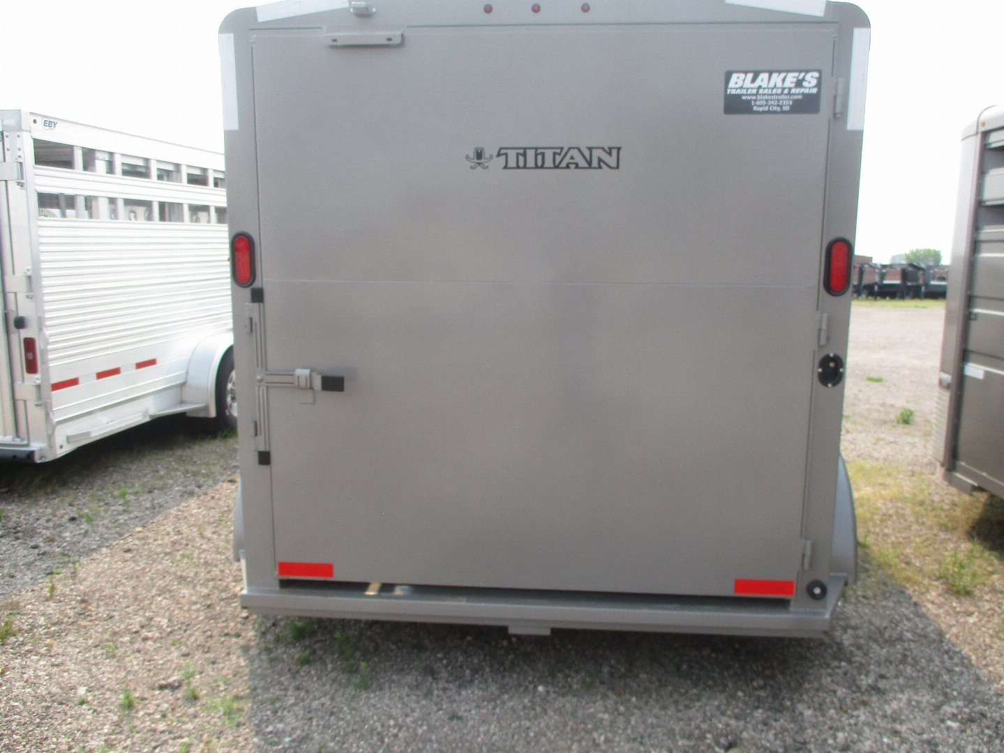 New 2025 Titan Trailer PRIMO Horse Trailer 6'8 X 14