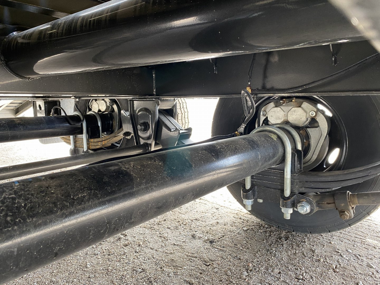 New 2025 MAXXD LDX Flatbed Trailer 102x32