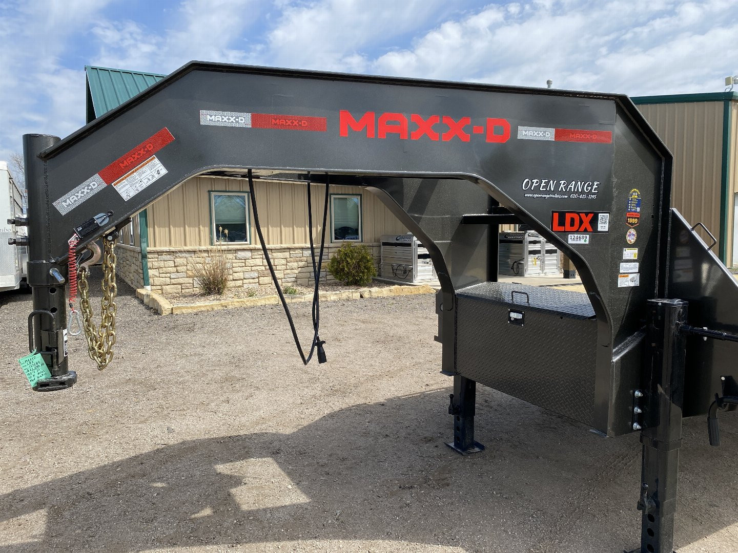 New 2025 MAXXD LDX Flatbed Trailer 102x32