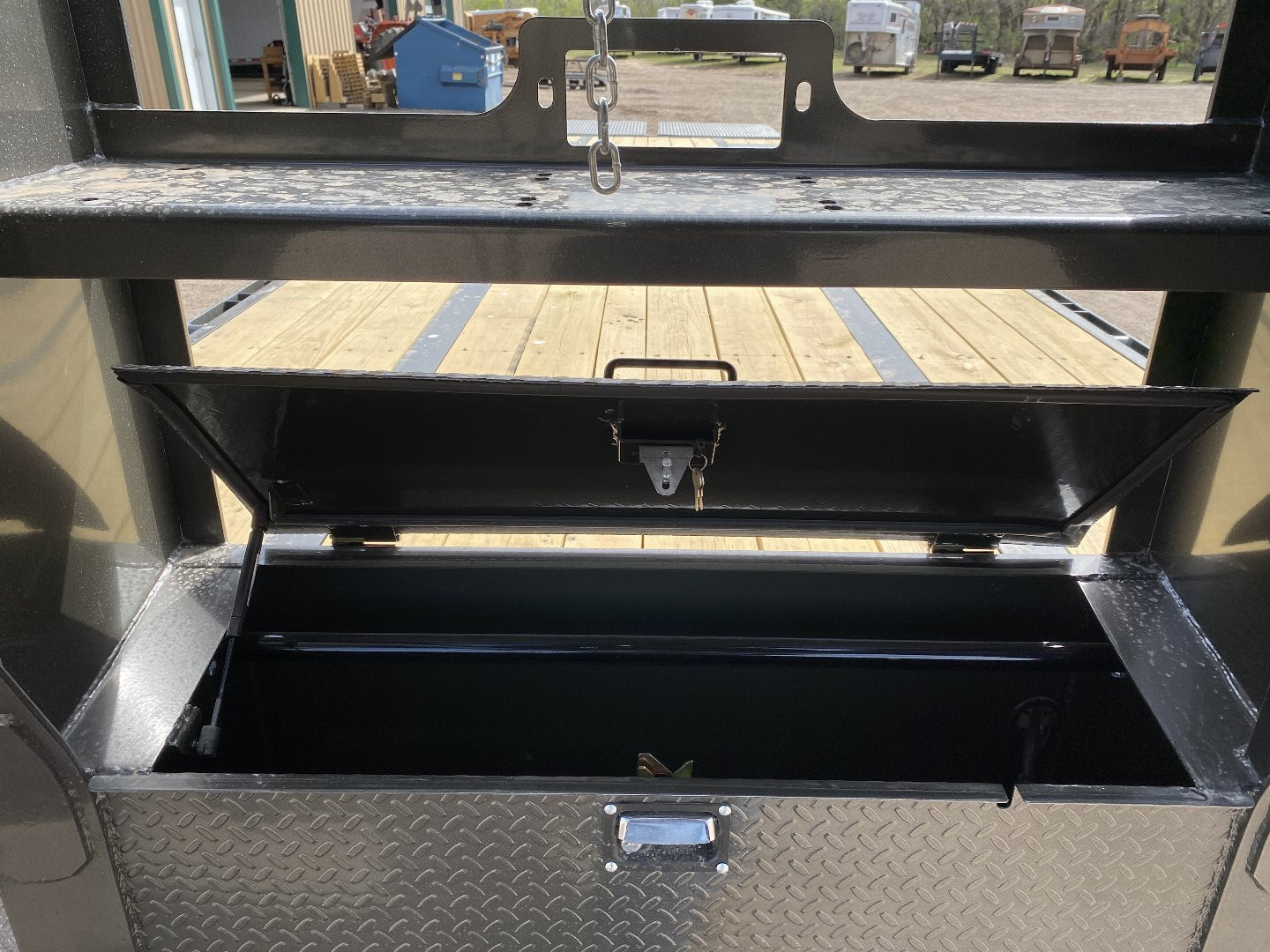 New 2025 MAXXD LDX Flatbed Trailer 102x32