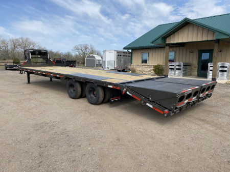 New 2025 MAXXD LDX Flatbed Trailer 102x32