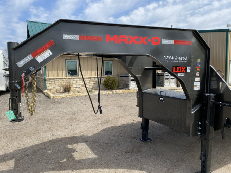 New 2025 MAXXD LDX Flatbed Trailer 102x32