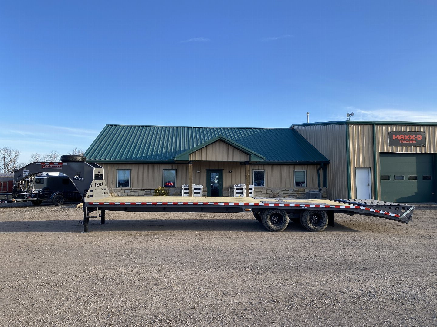 New 2025 Midsota 102x32 Flatbed Trailer