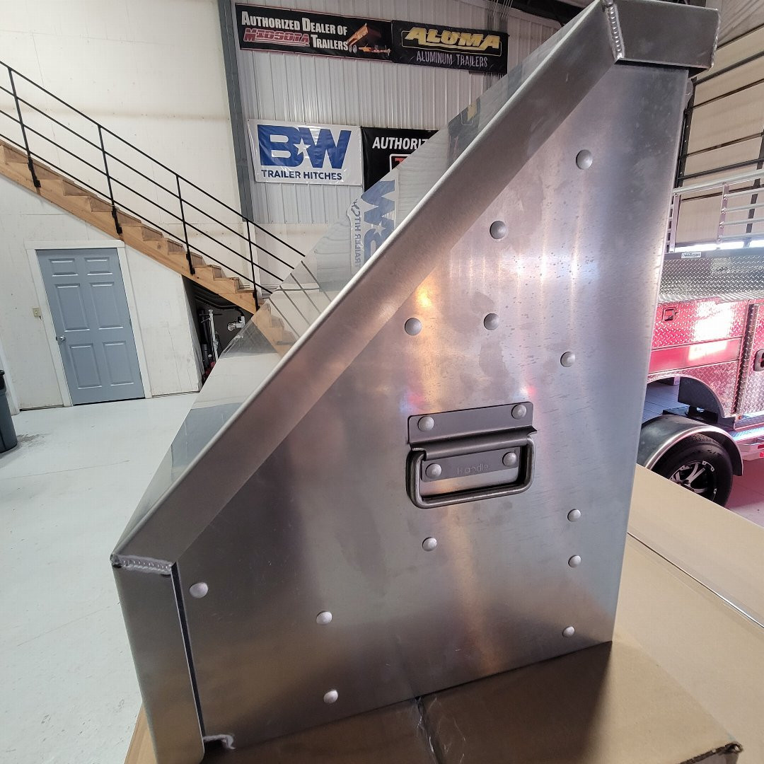 New 30" Upland Manufacturing Tool Organizer