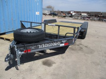 New 2024 Titan Trailer LO GLIDE Flatbed Trailer 82 X 17