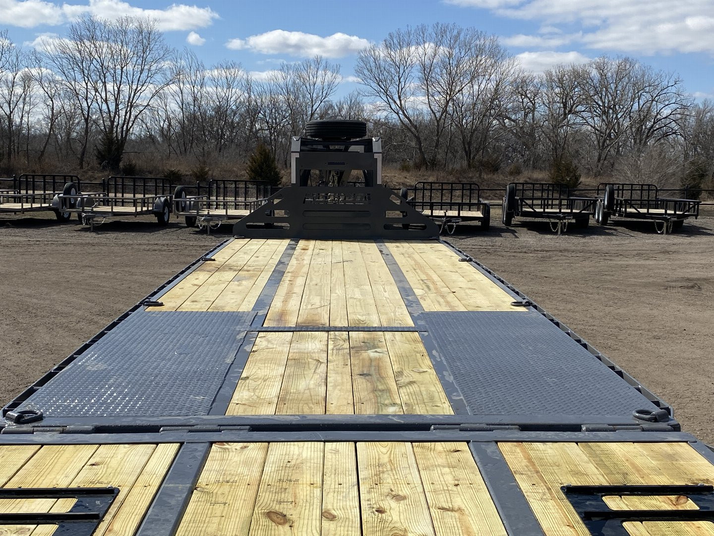 New 2025 Midsota 102x36 Flatbed Trailer Hydraulic Dovetail