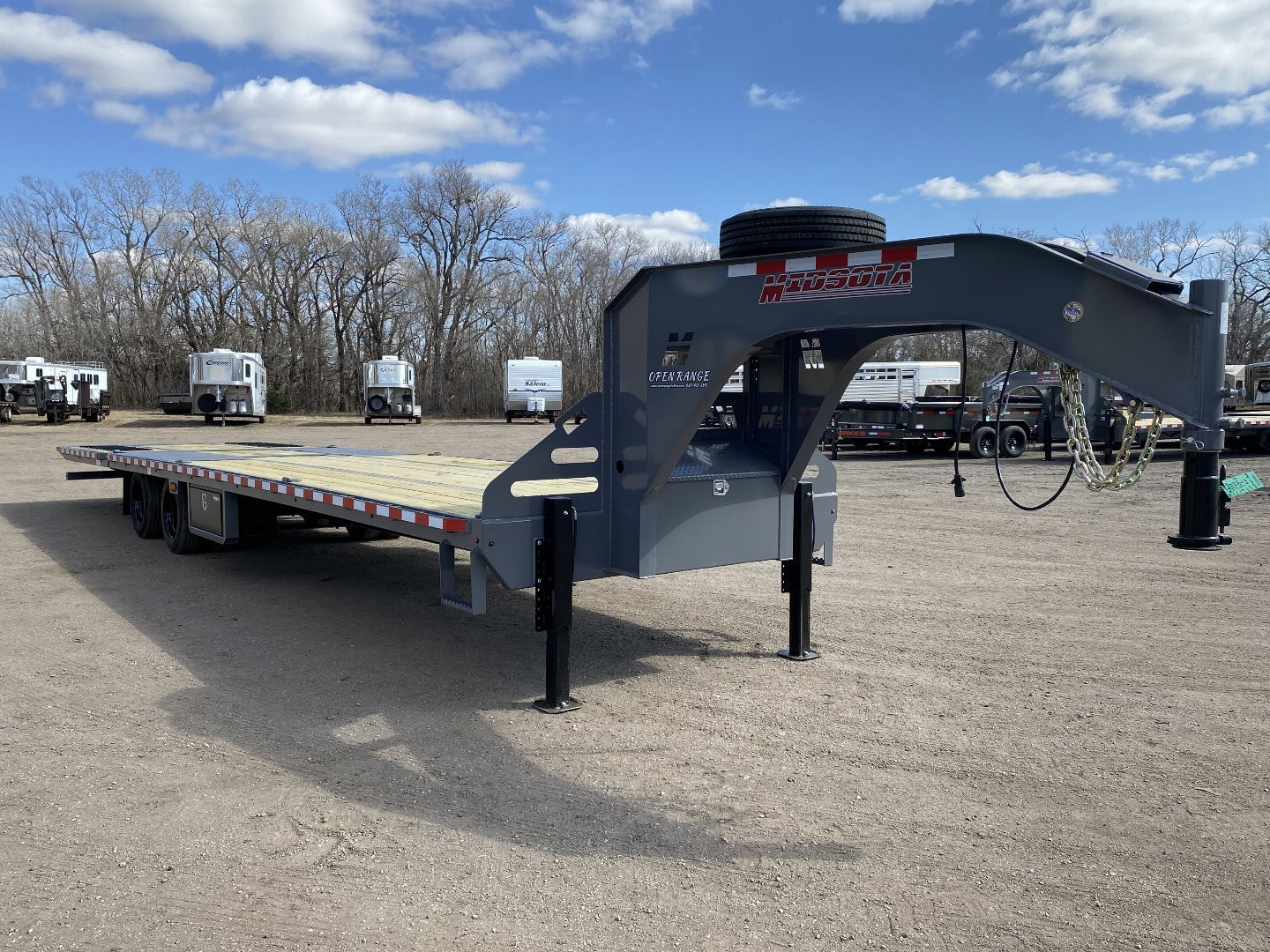 New 2025 Midsota 102x36 Flatbed Trailer Hydraulic Dovetail