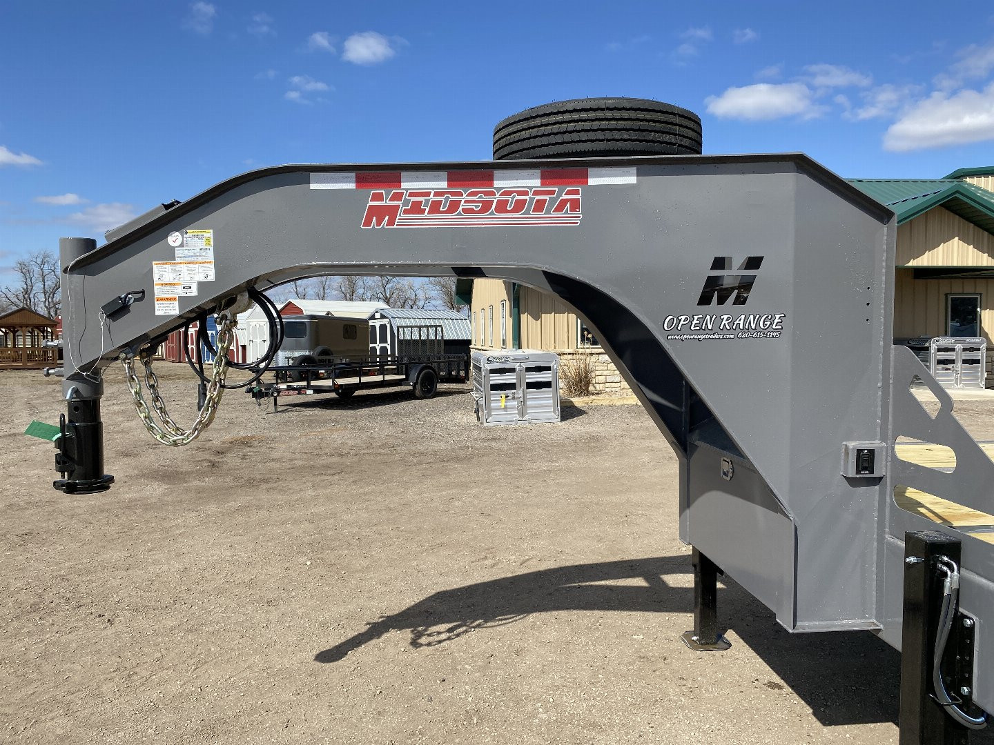 New 2025 Midsota 102x36 Flatbed Trailer Hydraulic Dovetail