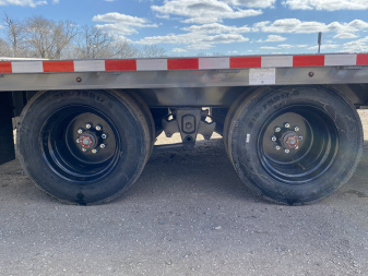 New 2025 Midsota 102x36 Flatbed Trailer Hydraulic Dovetail