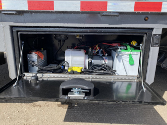 New 2025 Midsota 102x36 Flatbed Trailer Hydraulic Dovetail