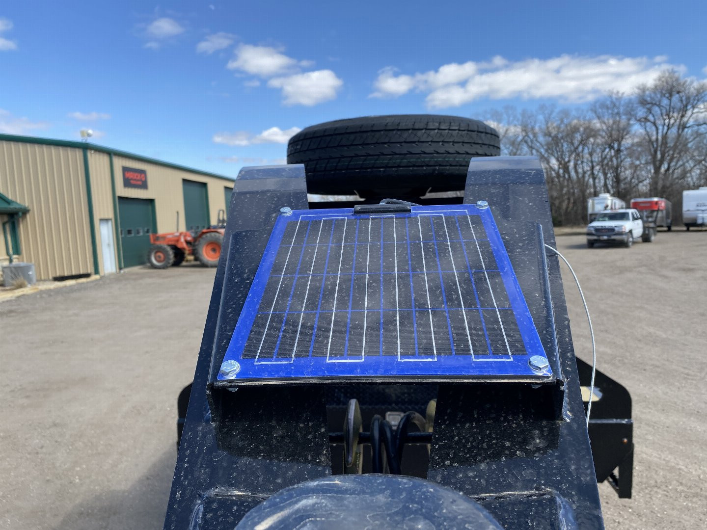 New 2025 Midsota 102x32 Flatbed Trailer Hydraulic Dovetail