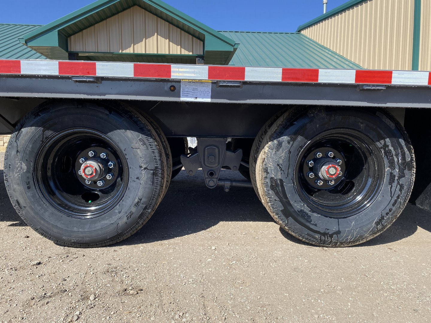 New 2025 Midsota 102x32 Flatbed Trailer
