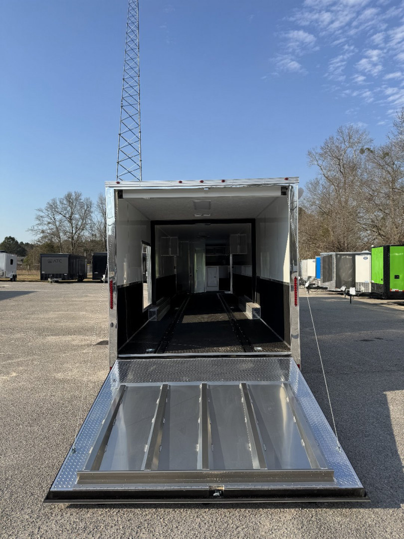 New 2025 Vintage Trailers 8.5x52 Gooseneck Car / Racing Trailer