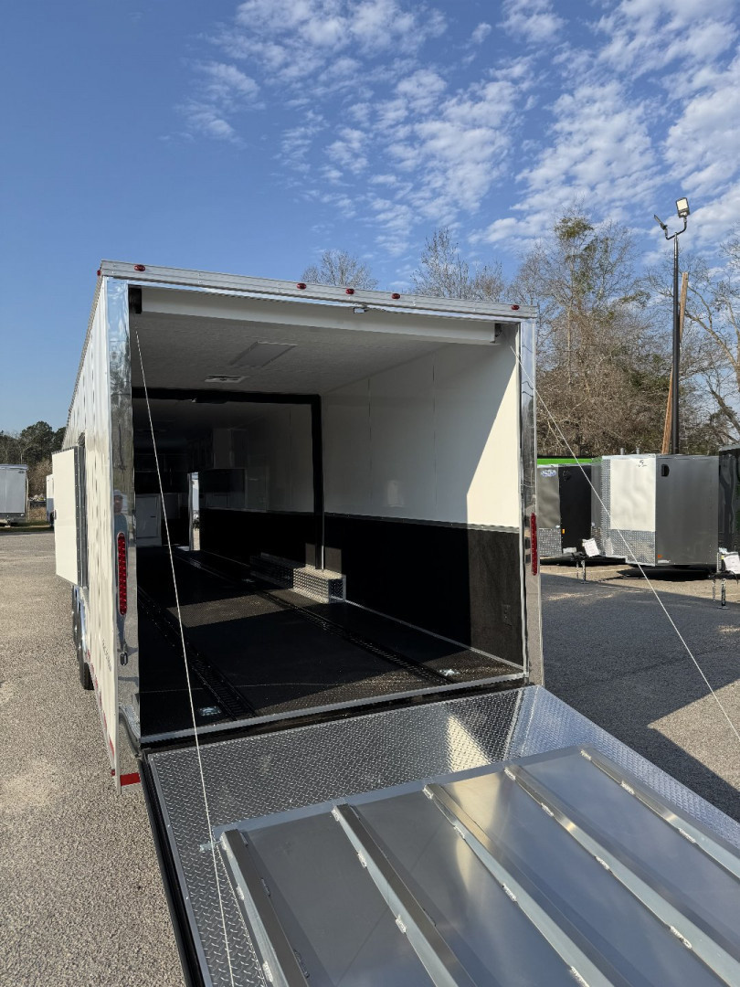 New 2025 Vintage Trailers 8.5x52 Gooseneck Car / Racing Trailer