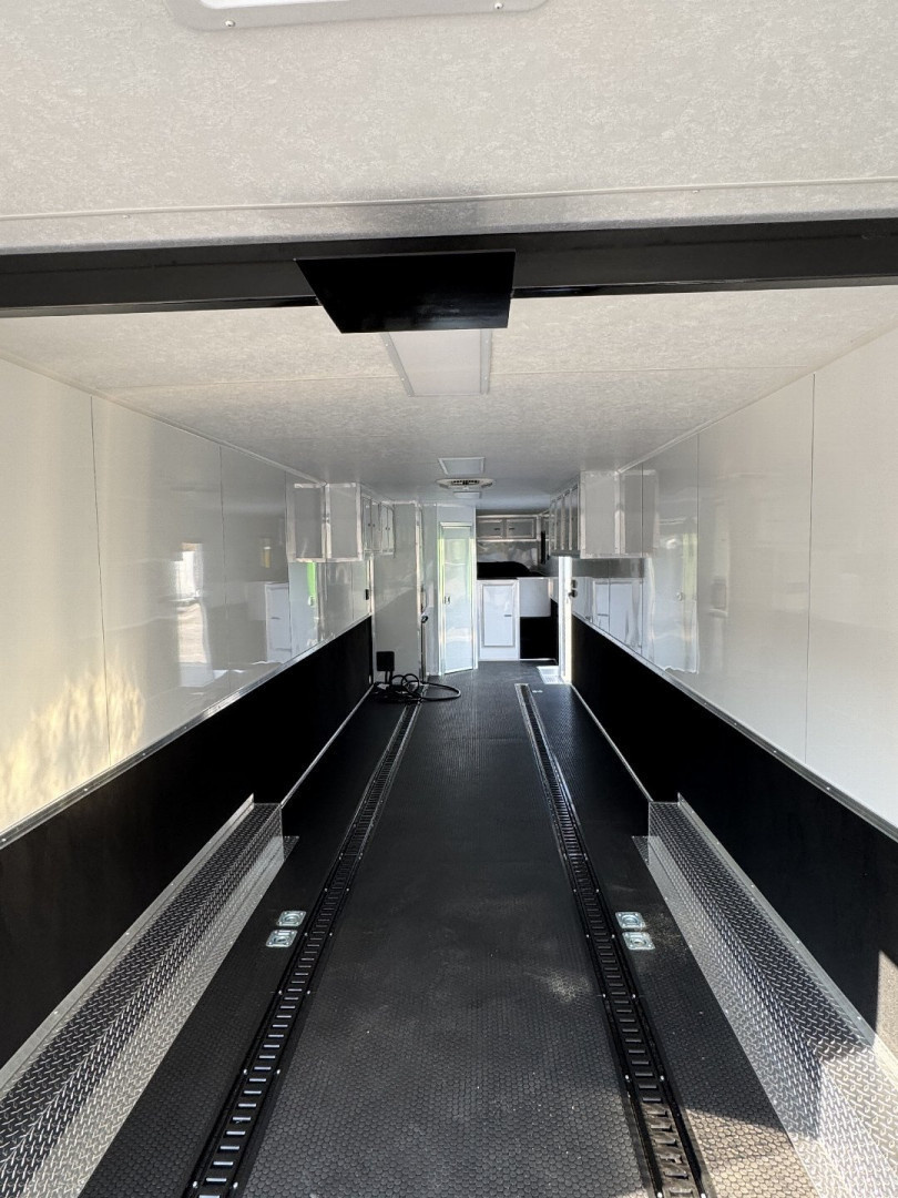 New 2025 Vintage Trailers 8.5x52 Gooseneck Car / Racing Trailer