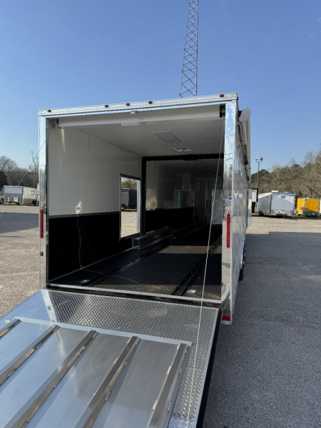 New 2025 Vintage Trailers 8.5x52 Gooseneck Car / Racing Trailer