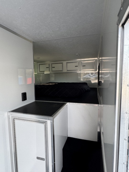 New 2025 Vintage Trailers 8.5x52 Gooseneck Car / Racing Trailer