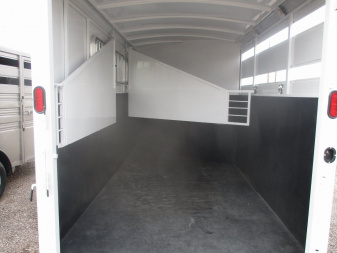 New 2024 Titan Trailer Avalanche Horse Trailer