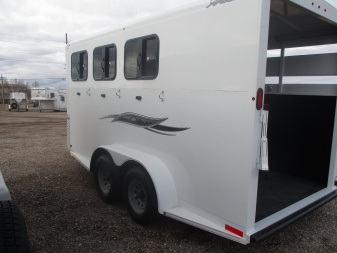 New 2024 Titan Trailer Avalanche Horse Trailer
