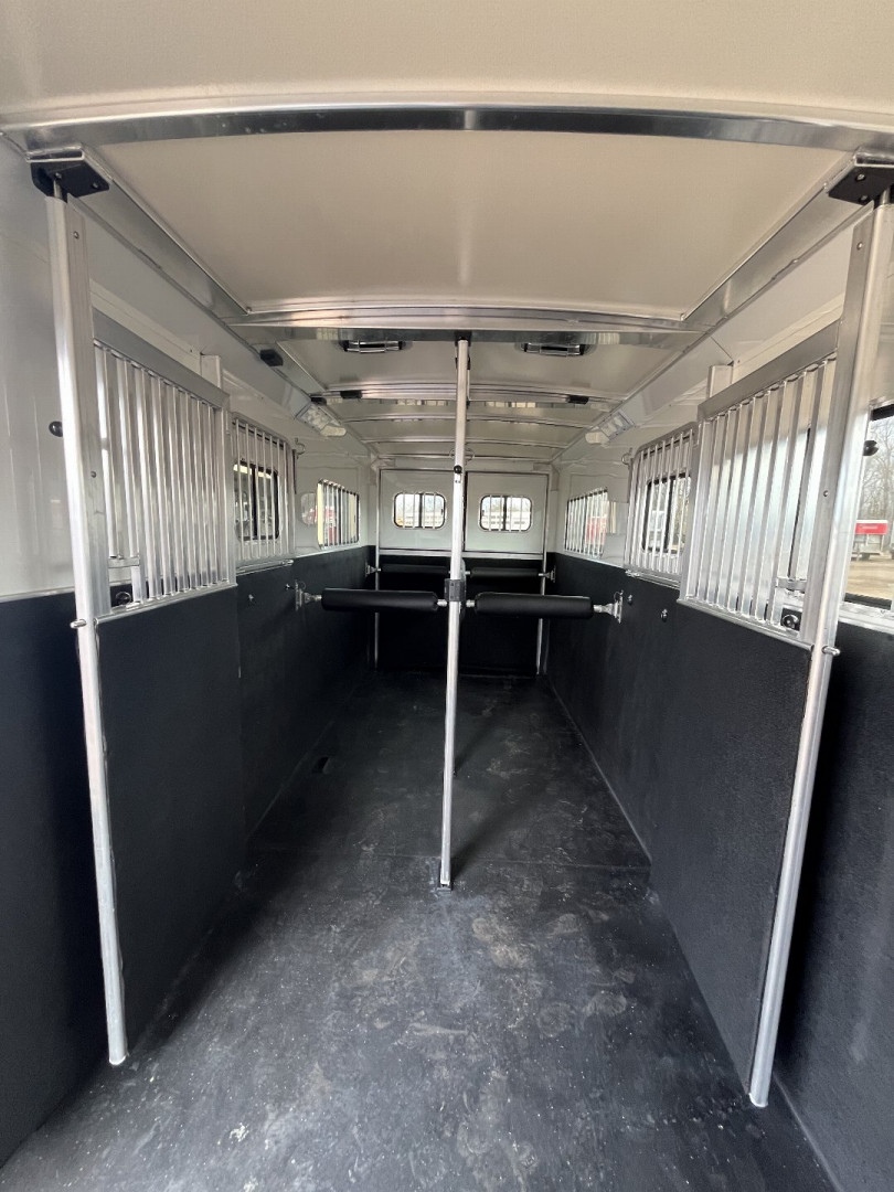 New 2025 Cimarron Trailers 2 + 1 Horse Trailer