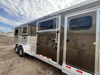New 2025 Cimarron Trailers 2 + 1 Horse Trailer