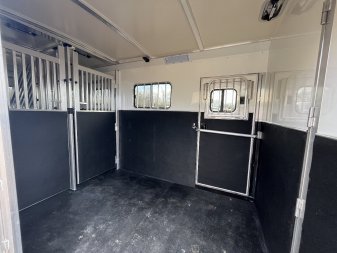 New 2025 Cimarron Trailers 2 + 1 Horse Trailer
